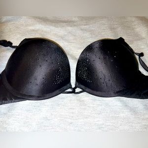 Victoria Secret bombshell bra
